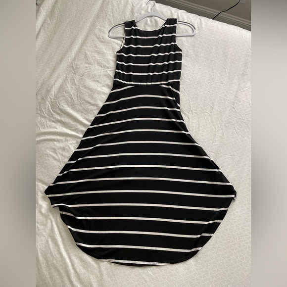 Aqua Bloomingdale’s Black/White Stripe Midi Hi-Low Dress - Picture 3 of 4